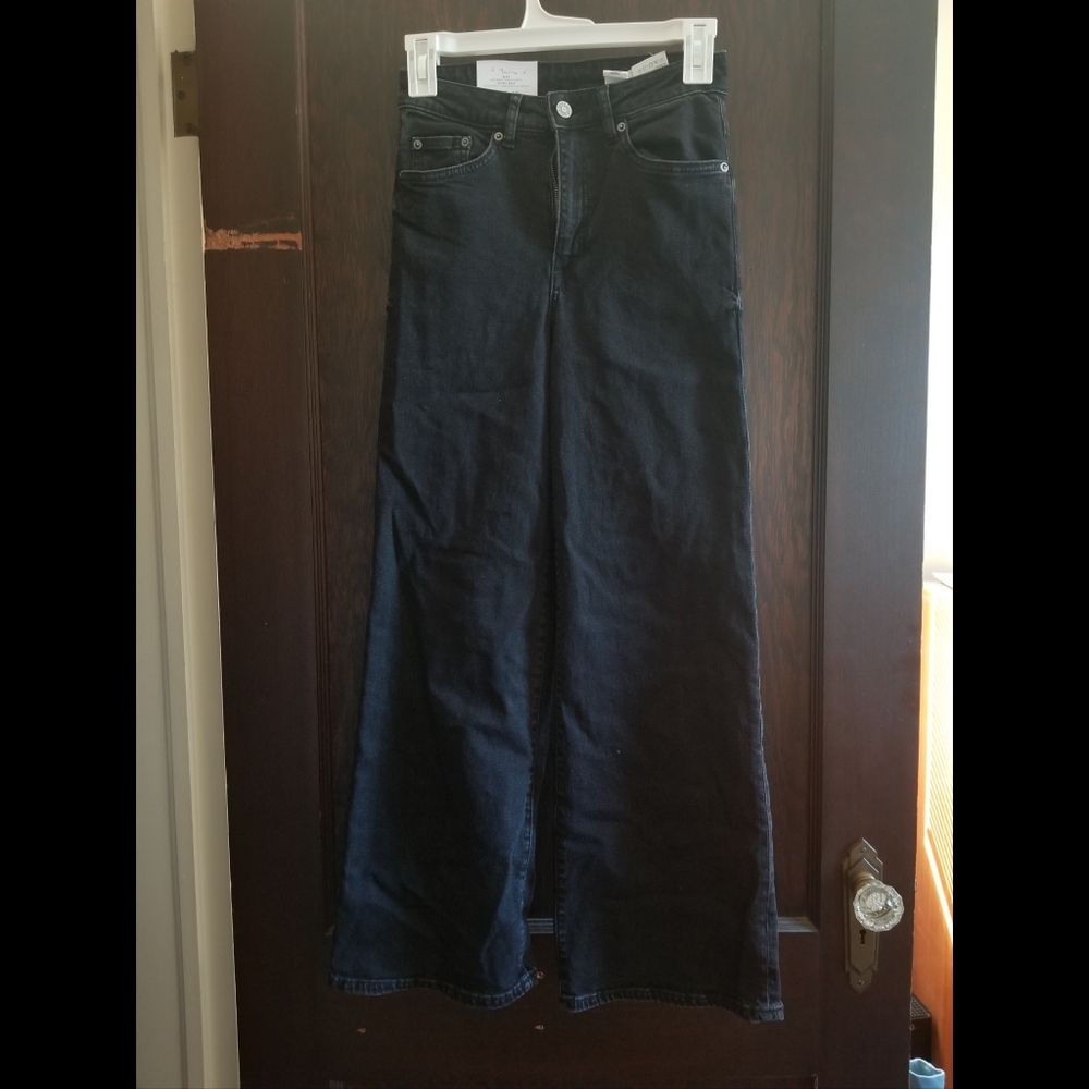 Wide Leg Jeans.